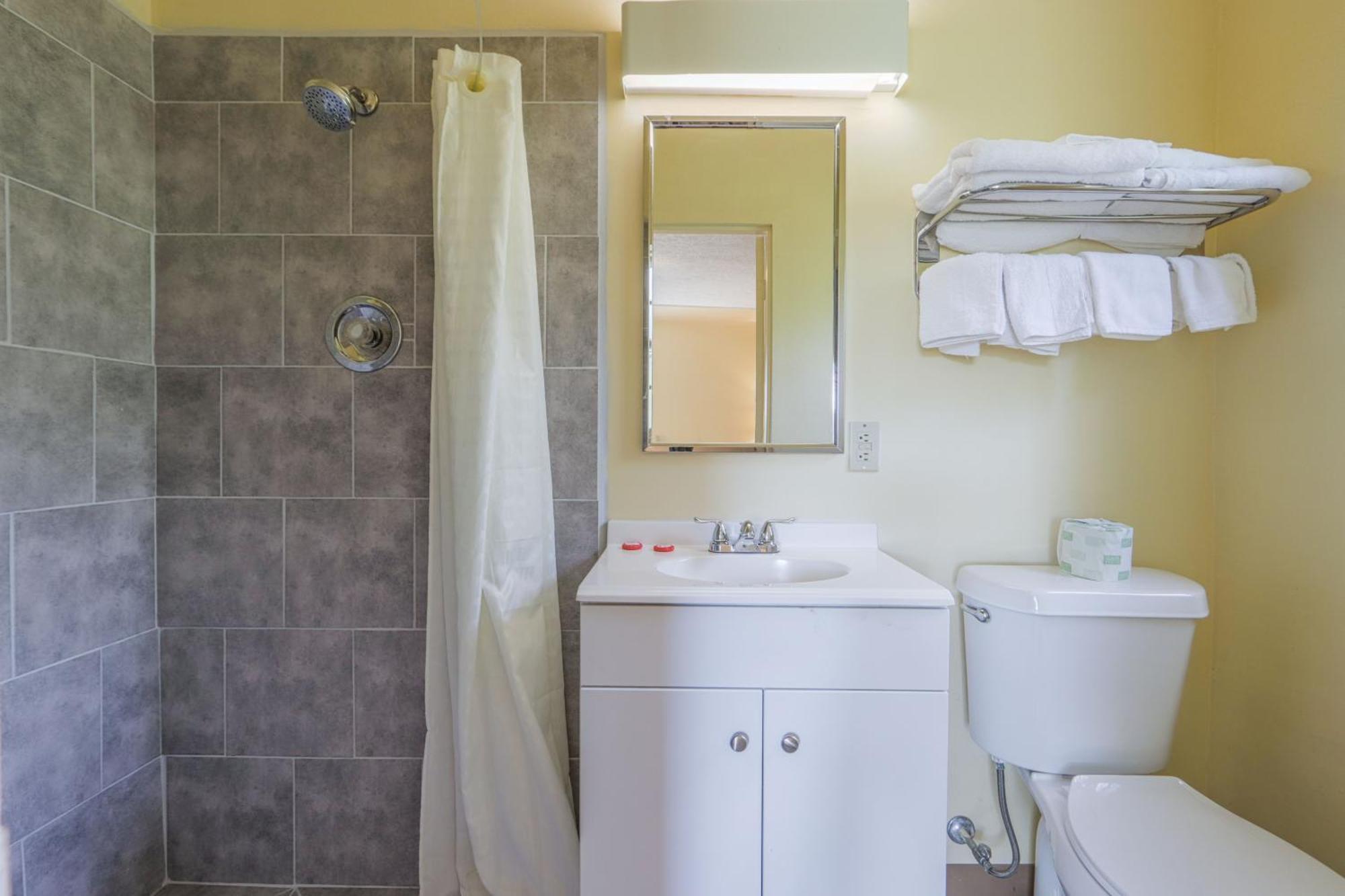 Oyo Hotel North Lima Oh - Boardman Εξωτερικό φωτογραφία